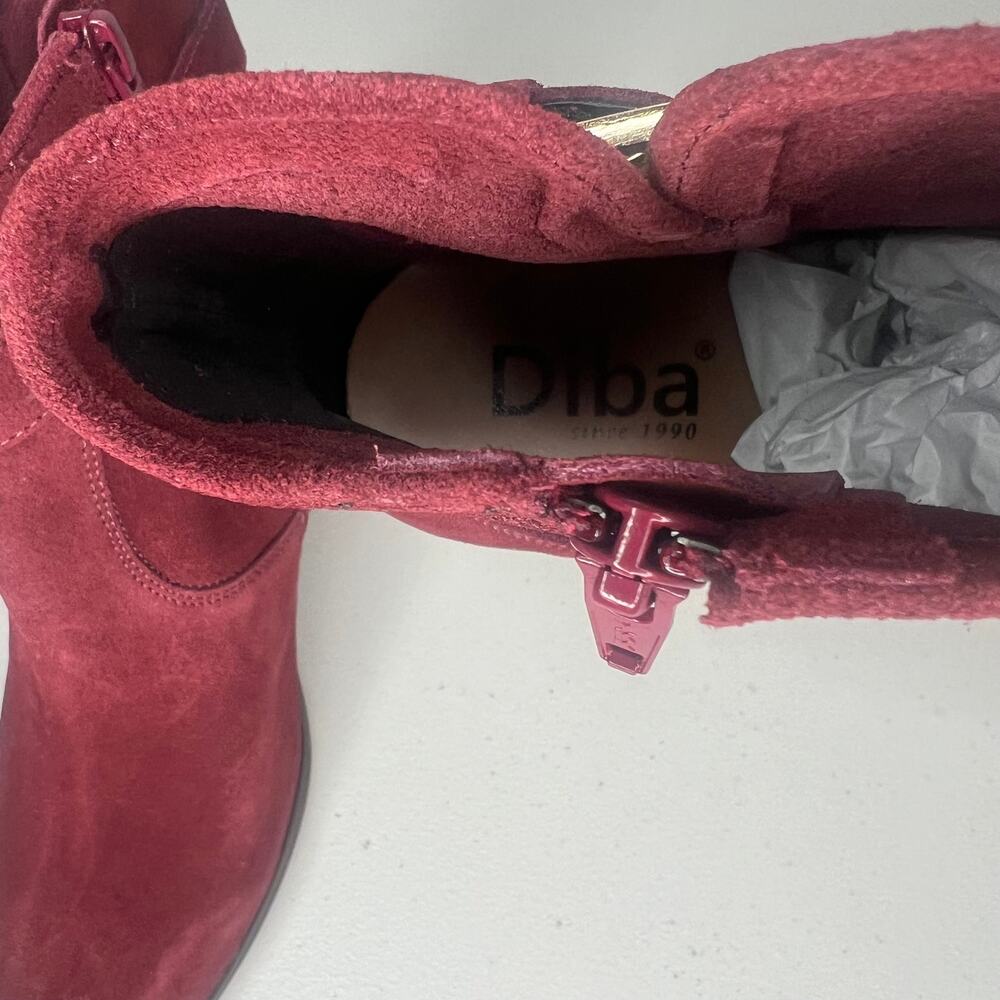 Diba Burgundy Red Buckle Leather Ankle Booties Size 7 - Picture 7 of 8